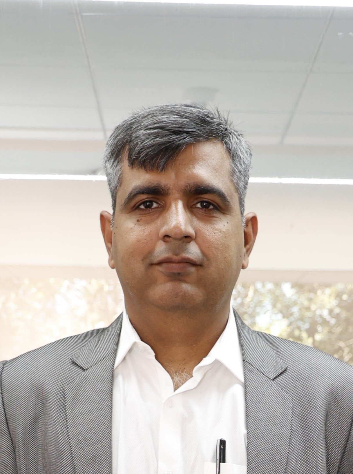 Mr Rajeev Kumar